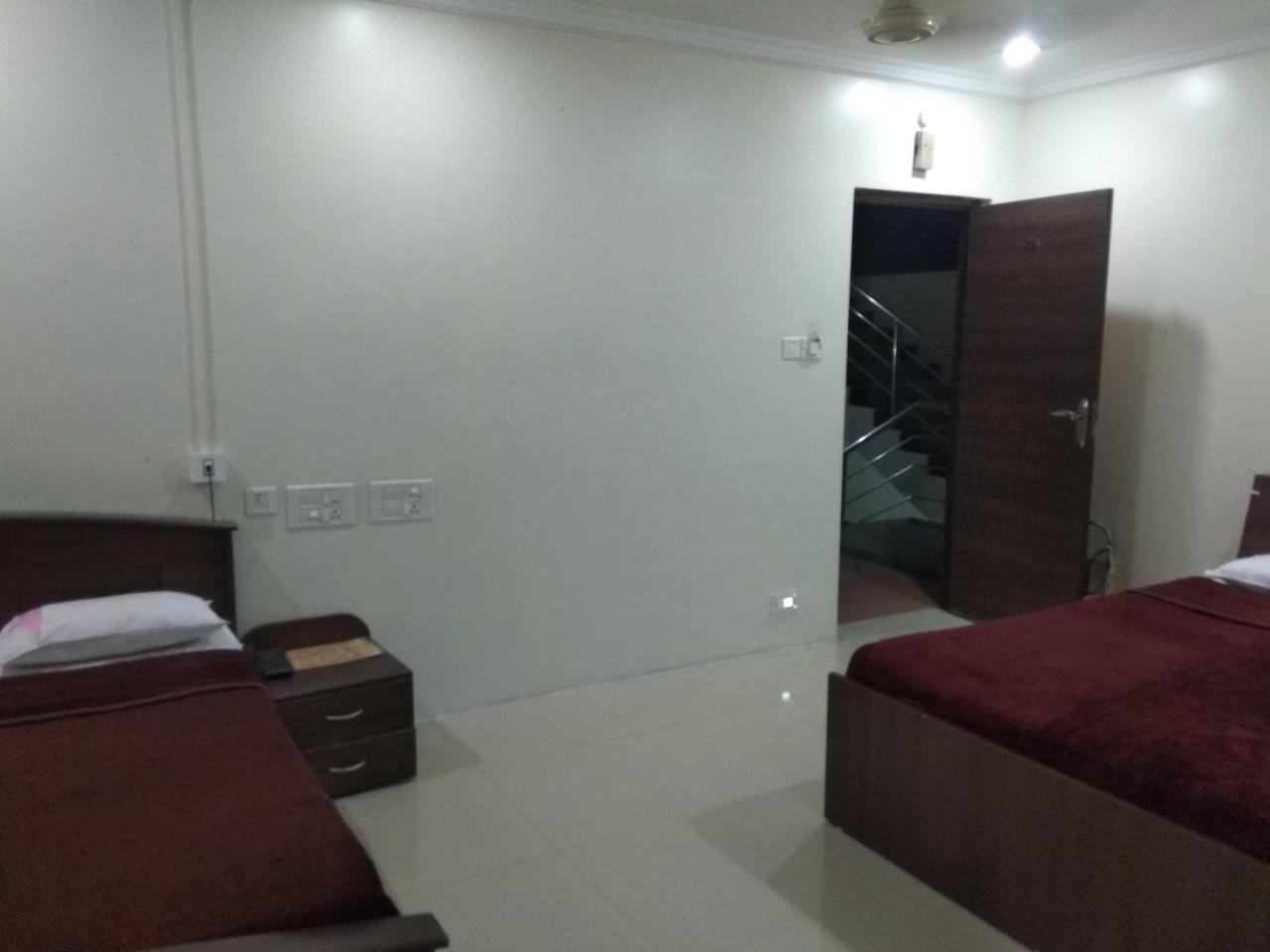 Sai Tirumala Residency Tirupati Eksteriør billede