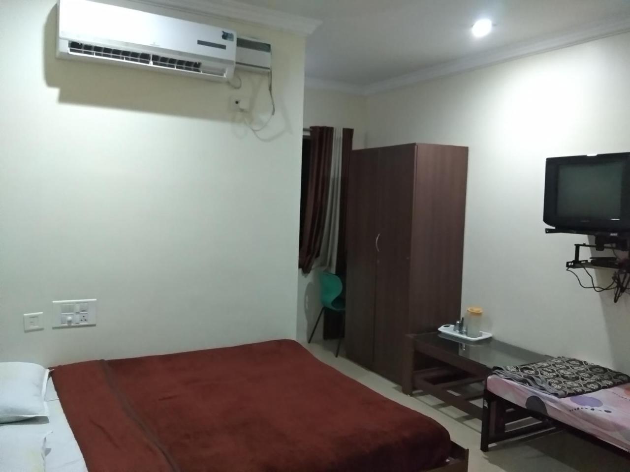 Sai Tirumala Residency Tirupati Eksteriør billede